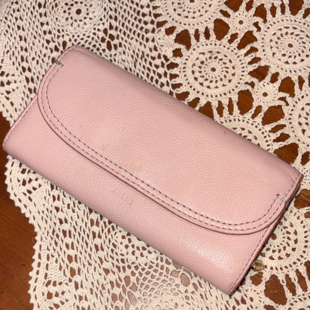 Leather Fossil Wallet